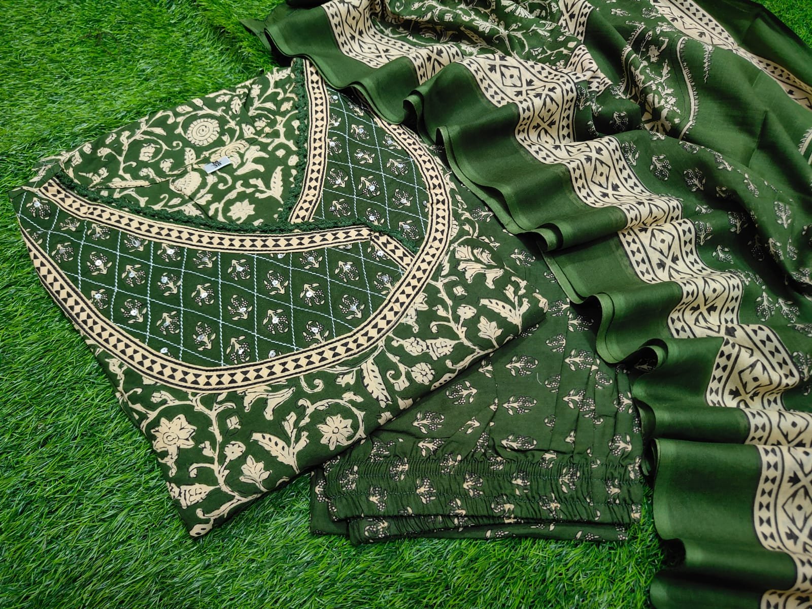 Elegant Green Floral Block Print Kurti Set