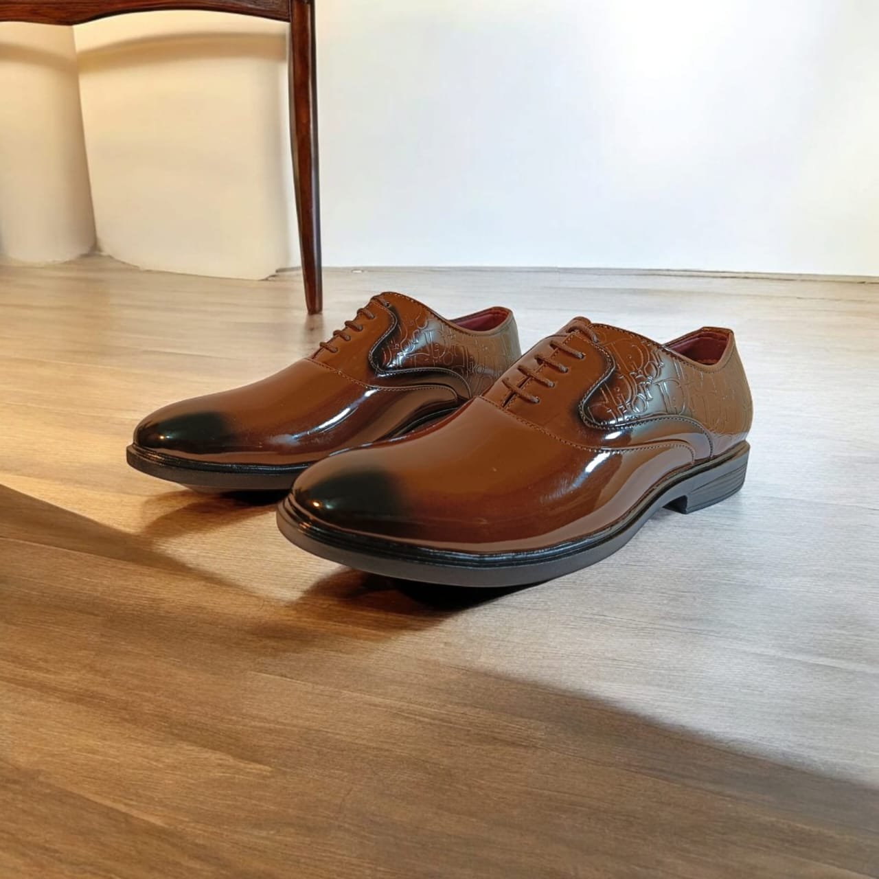 Men's Classic Patent Leather Oxford Dress Shoes